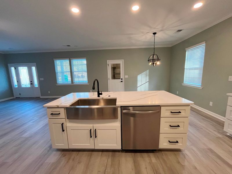 128 President Cir, Moncks Corner, SC 29461