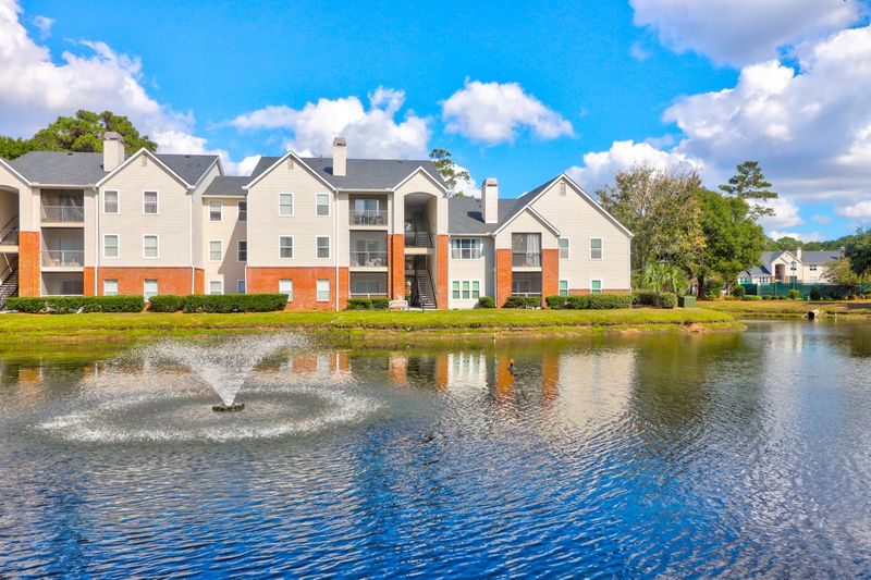 2011 N Hwy 17 #2000h, Mount Pleasant, SC 29466