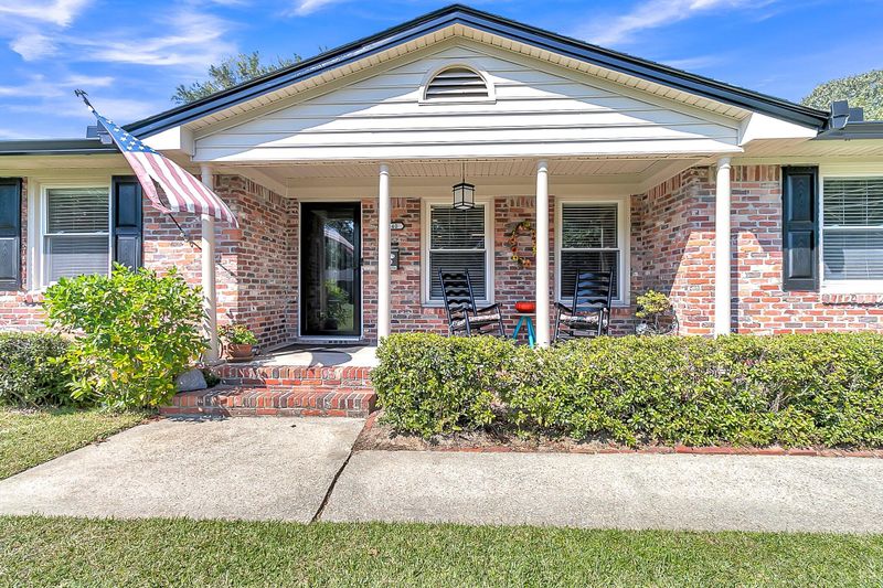 1240 Greenfield Pl, Hanahan, SC 29410