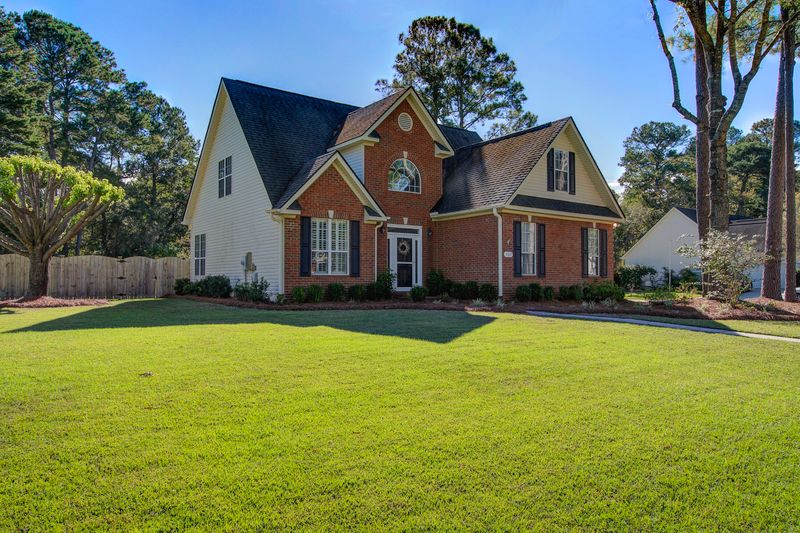 507 Pointe Of Oaks Rd, Summerville, SC 29485