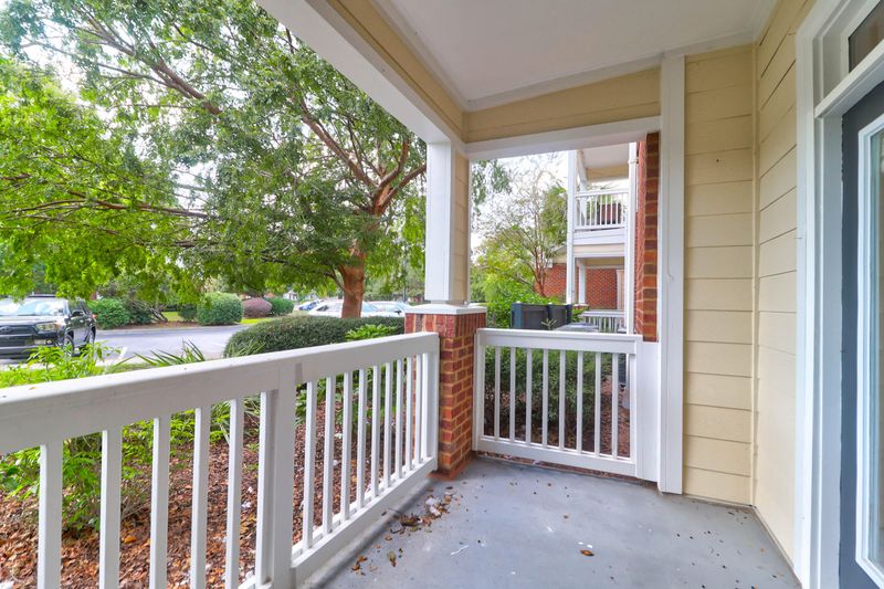 45 Sycamore Ave #814, Charleston, SC 29407