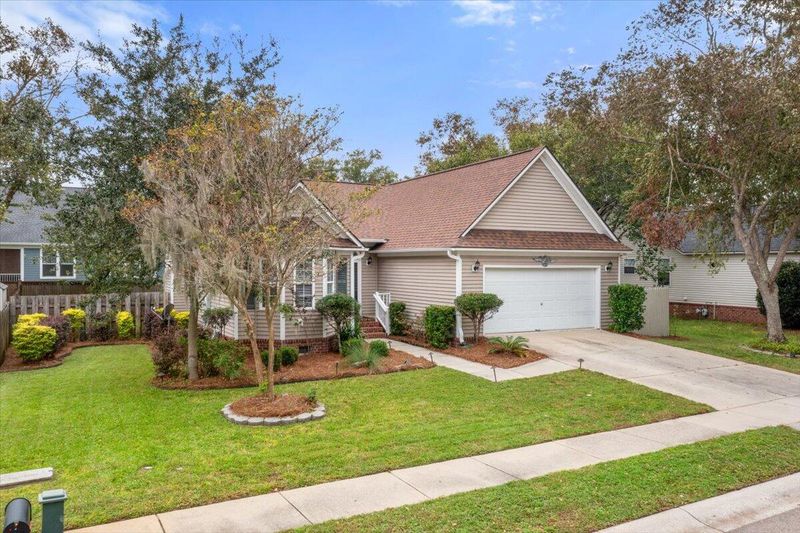 1114 Wayfarer Ln, Charleston, SC 29412