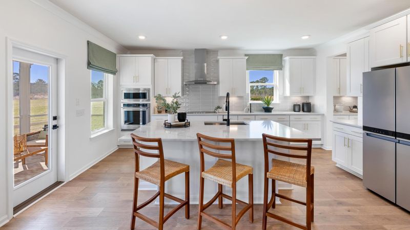 160 Middleton Dr, Goose Creek, SC 29445