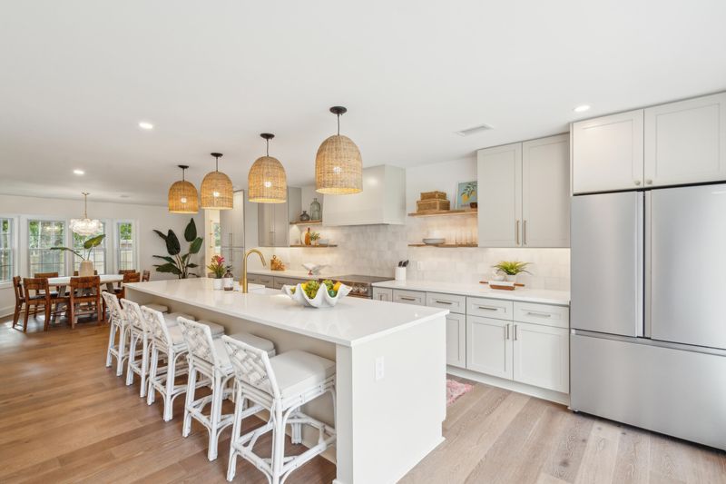 1573 Hutton Pl, Charleston, SC 29407