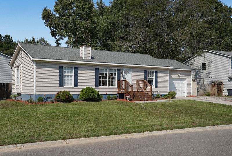 414 Catawba Dr, Summerville, SC 29483