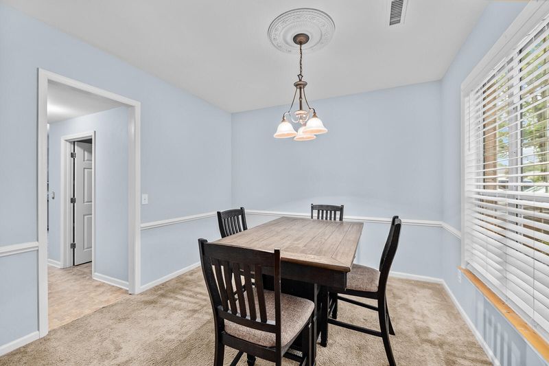 122 Guildford Dr, Goose Creek, SC 29445