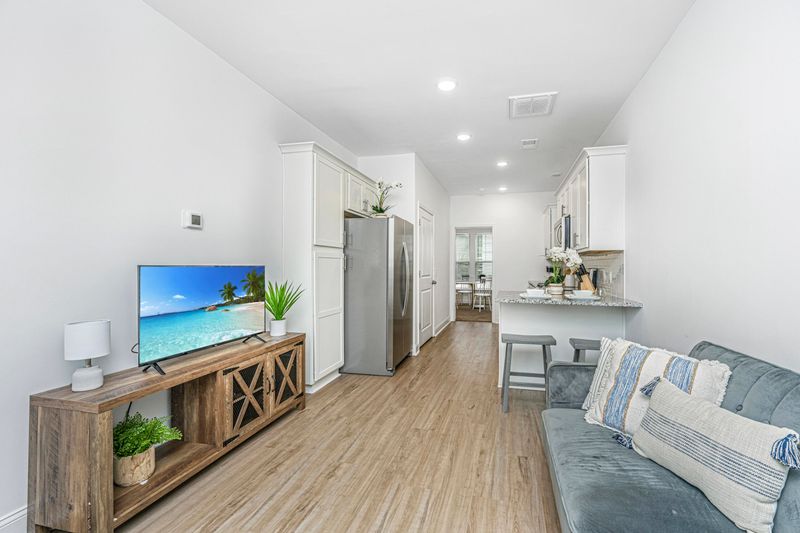 2966 Evening Tide Dr, Hanahan, SC 29410