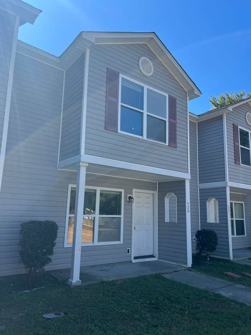529 Travelers Blvd, Summerville, SC 29485