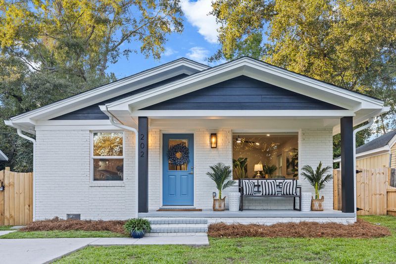 202 Live Oak Ave, Charleston, SC 29407