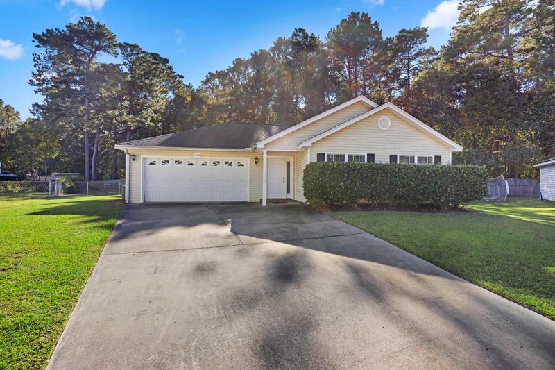 1802 Whistler Ln, Hanahan, SC 29410