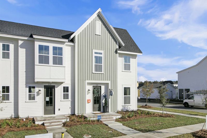 284 Symphony Ave, Summerville, SC 29486