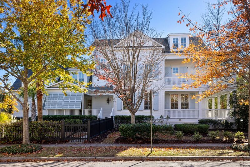 1767 Pierce St, Charleston, SC 29492
