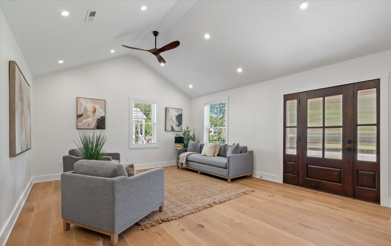 7 Tynte St, Charleston, SC 29407