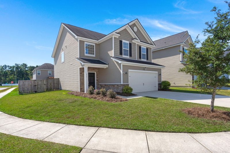 213 Lazy River Ln, Moncks Corner, SC 29461