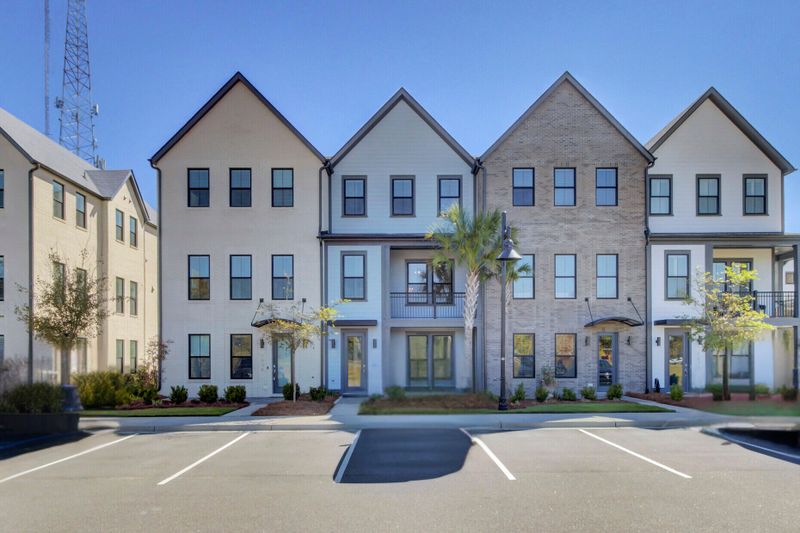 1634 Florentia St #J-2, Mount Pleasant, SC 29464