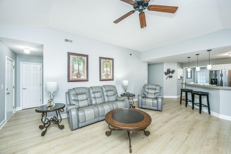 2917 Fernwood Dr, North Charleston, SC 29406