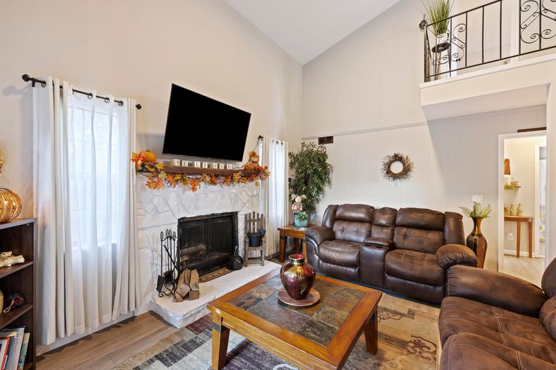 613 Flamingo Dr, Ladson, SC 29456