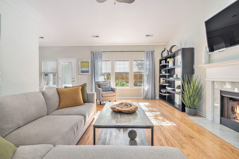 1489 Waterbury Ct, Charleston, SC 29412