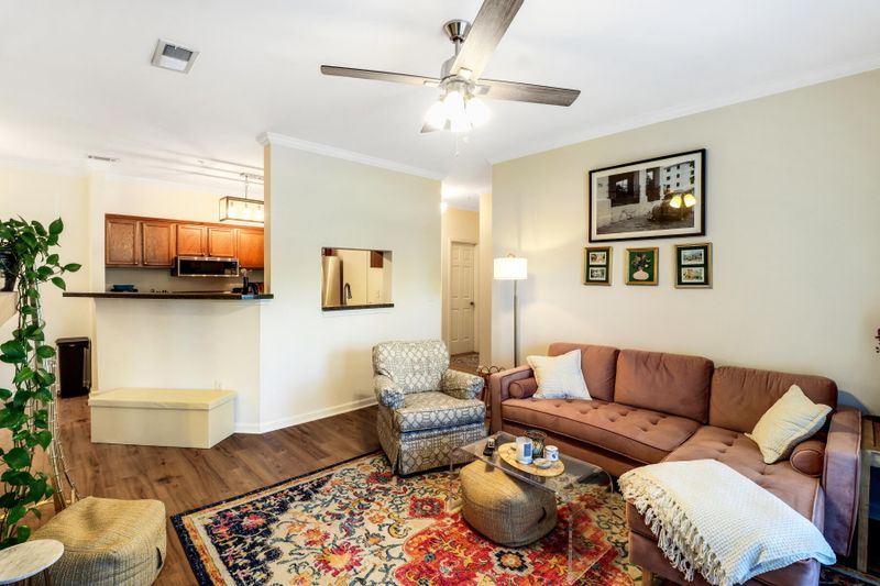 45 Sycamore Ave #637, Charleston, SC 29407