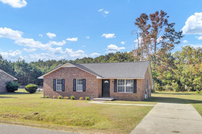 122 Resinwood Rd, Moncks Corner, SC 29461