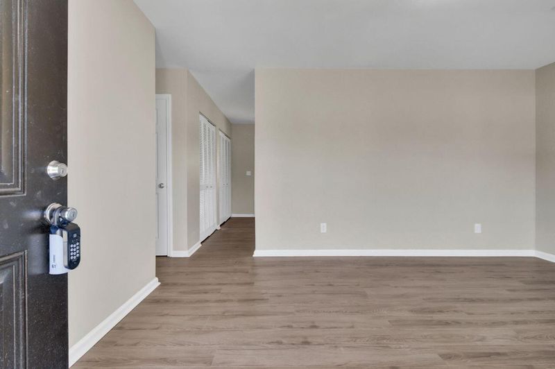 122 Resinwood Rd, Moncks Corner, SC 29461