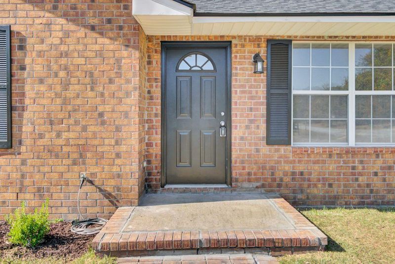 122 Resinwood Rd, Moncks Corner, SC 29461