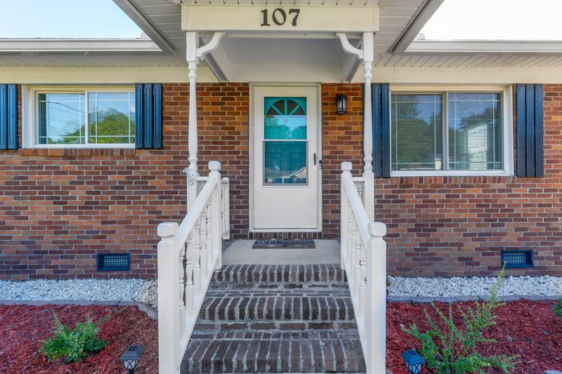 107 Gibson St, Moncks Corner, SC 29461