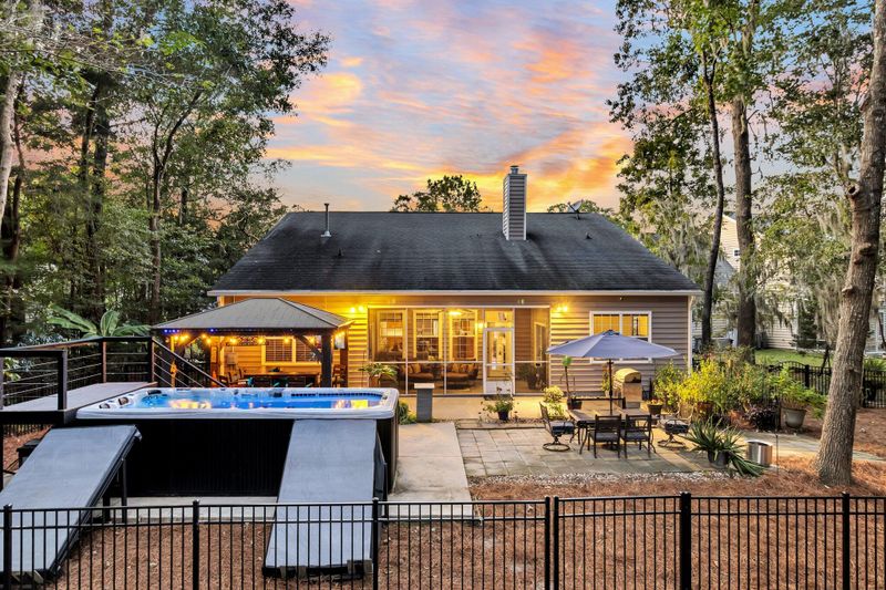 130 Evening Shade Dr, Charleston, SC 29414