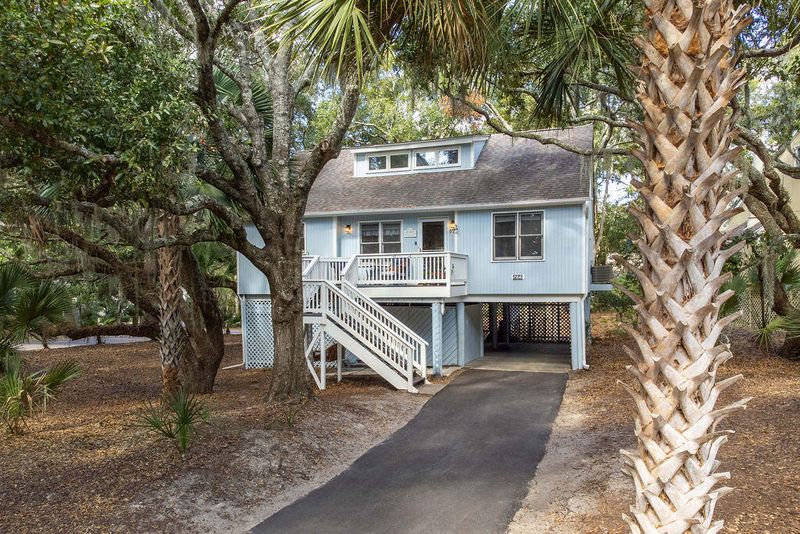 522 Cobby Creek Ln, Seabrook Island, SC 29455