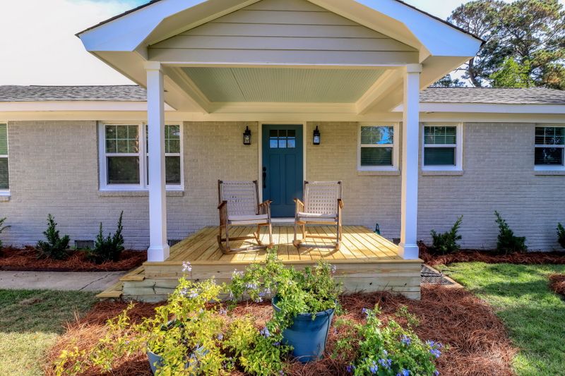 858 Montgomery Rd, Charleston, SC 29412