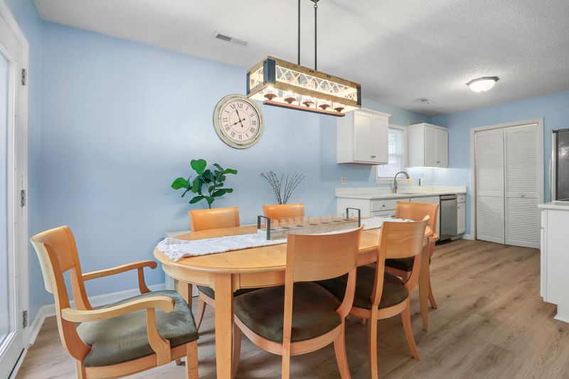 1678 Durkee St, Charleston, SC 29414