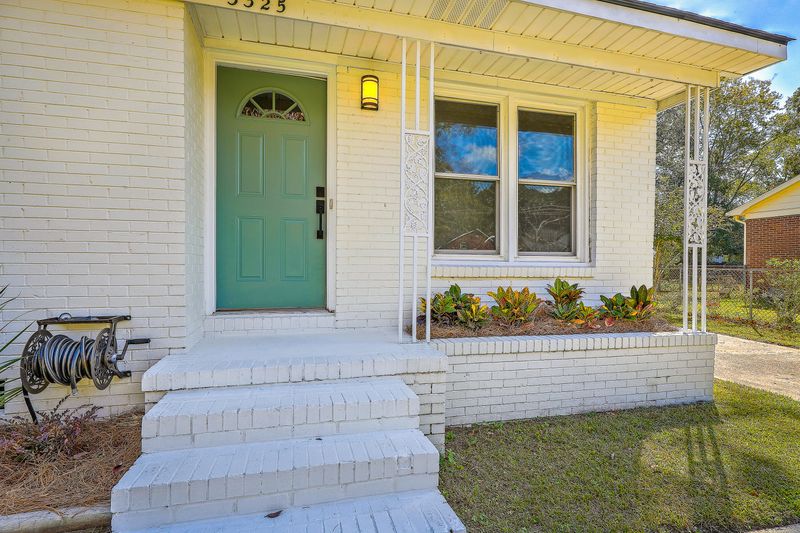 3325 Dublin Rd, North Charleston, SC 29420