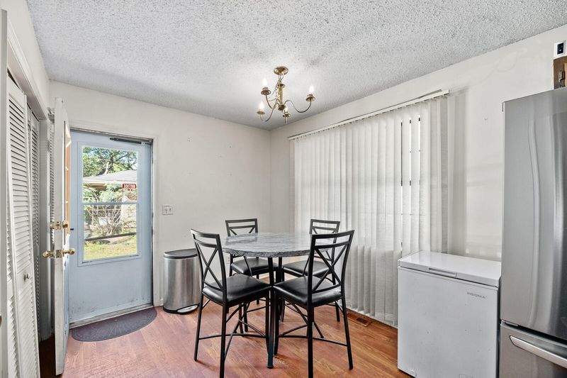 1919 Ghana St, Johns Island, SC 29455