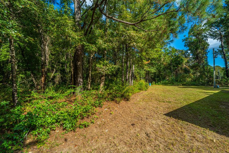 10721 N Highway 17, Mcclellanville, SC 29458