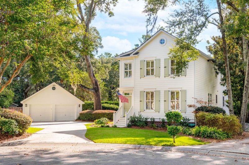 1077 Groves Manor Ct, Mount Pleasant, SC 29464