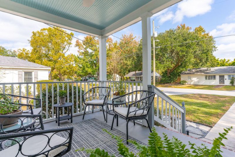 3 Stratford Rd, Charleston, SC 29407