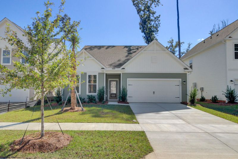 2020 Quiet Ibis Rd, Hanahan, SC 29410