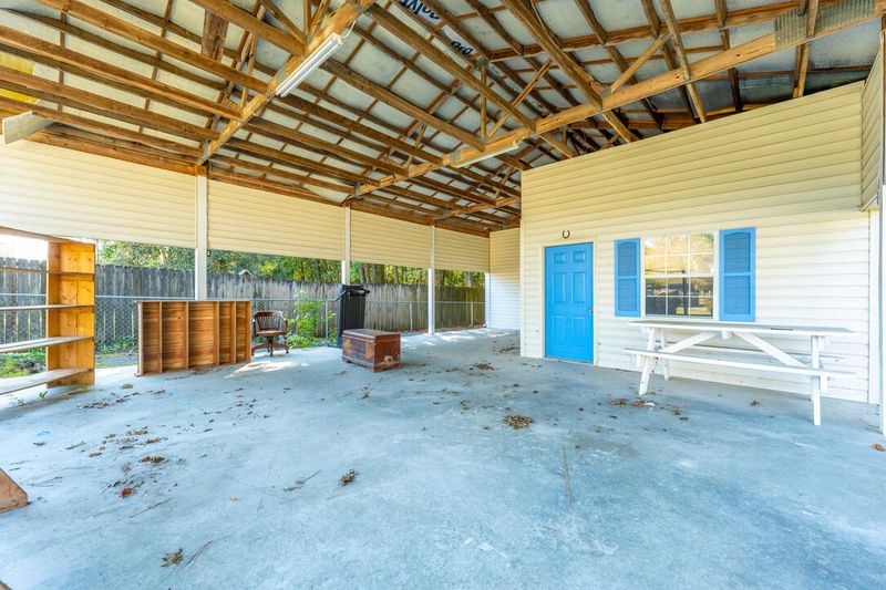 111 Jolly Ln, Moncks Corner, SC 29461