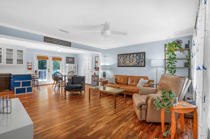 951 Nabors Dr, Charleston, SC 29412