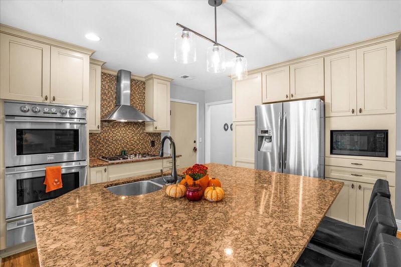118 Long Bow Rd, Summerville, SC 29485