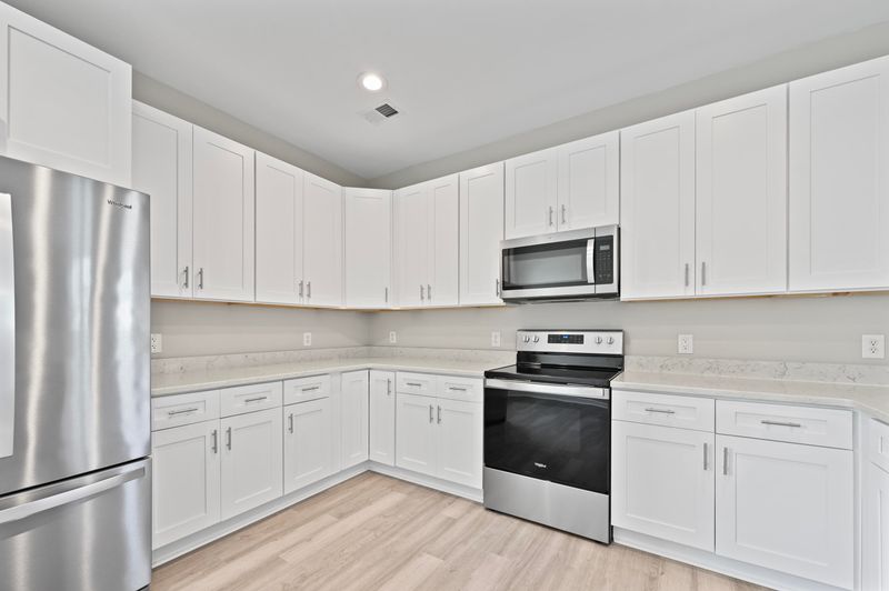 413 Forest Hills Rd, Summerville, SC 29486