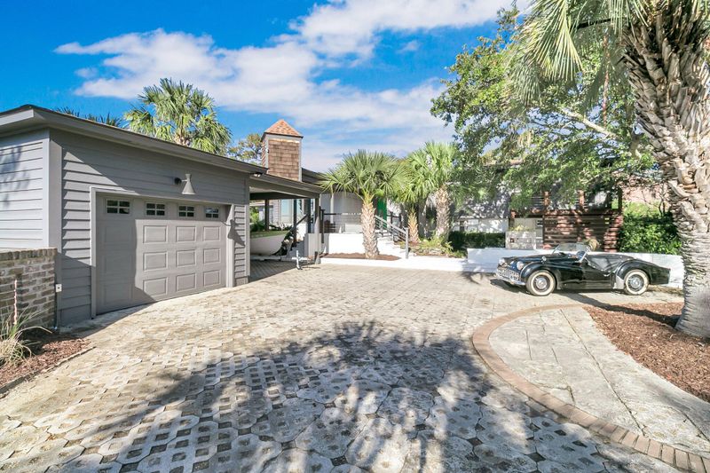 206 Cynthia Ln, Charleston, SC 29407