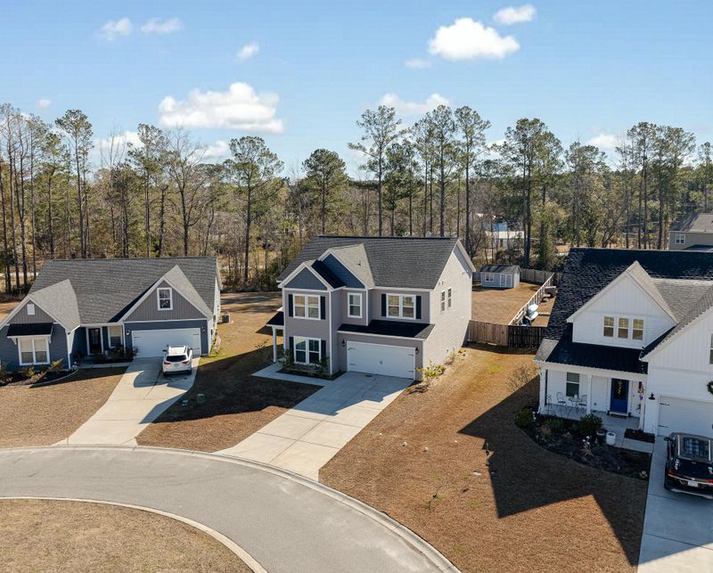 109 Darby Meadow Ln, Ridgeville, SC 29472