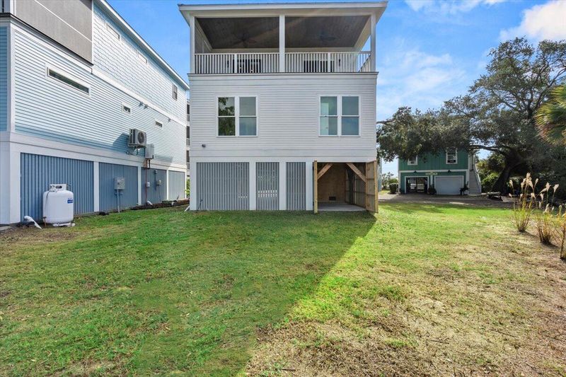 1008 Mariners Cay Dr, Folly Beach, SC 29439