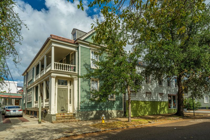 64 Radcliffe St, Charleston, SC 29403
