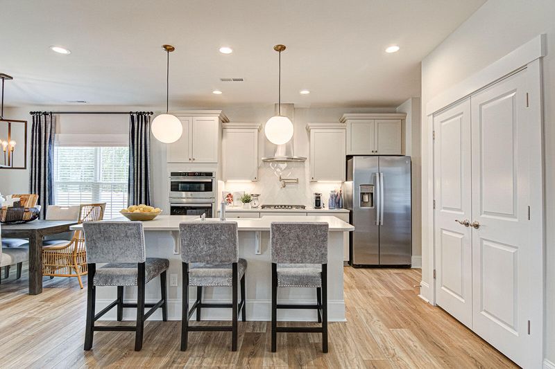 122 Grange Cir, Summerville, SC 29486