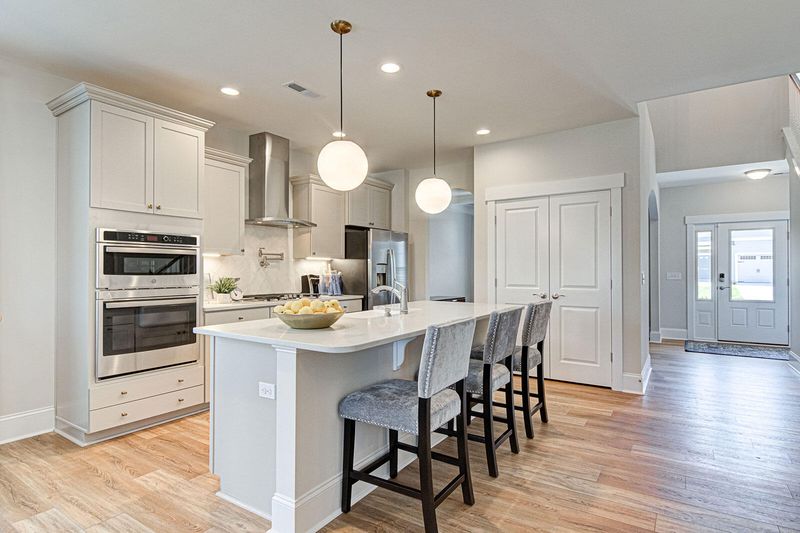 122 Grange Cir, Summerville, SC 29486
