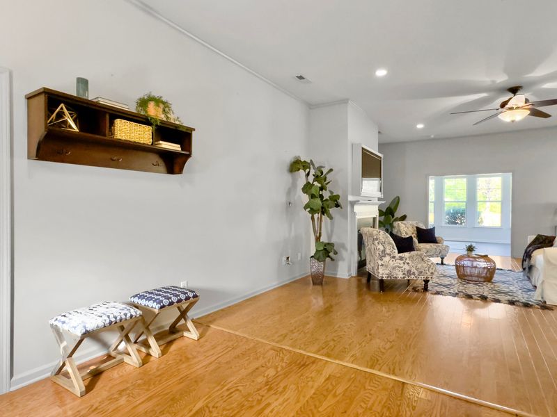 1648 Pleasant Hill Dr, Charleston, SC 29414