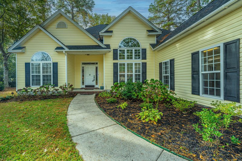 125 Bindon Cir, North Charleston, SC 29418