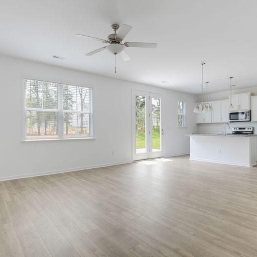 8805 Lannister Dr, North Charleston, SC 29420